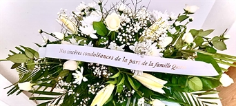 Bouquet white and green with printed ribbons